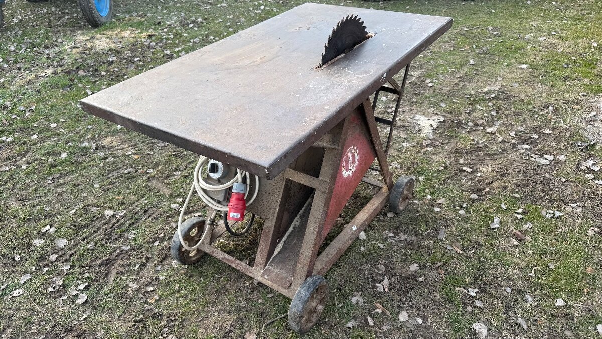 Cirkulárka-kolébková (okružní)pila - 2