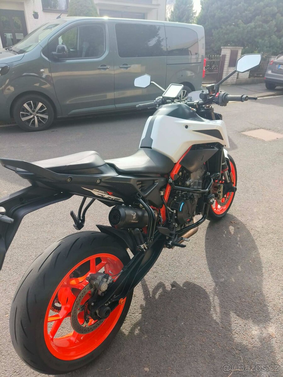 KTM DUKE 890 R - 2