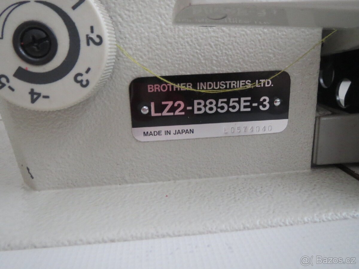 Průmyslový šicí stroj cik-cak Brother - 2