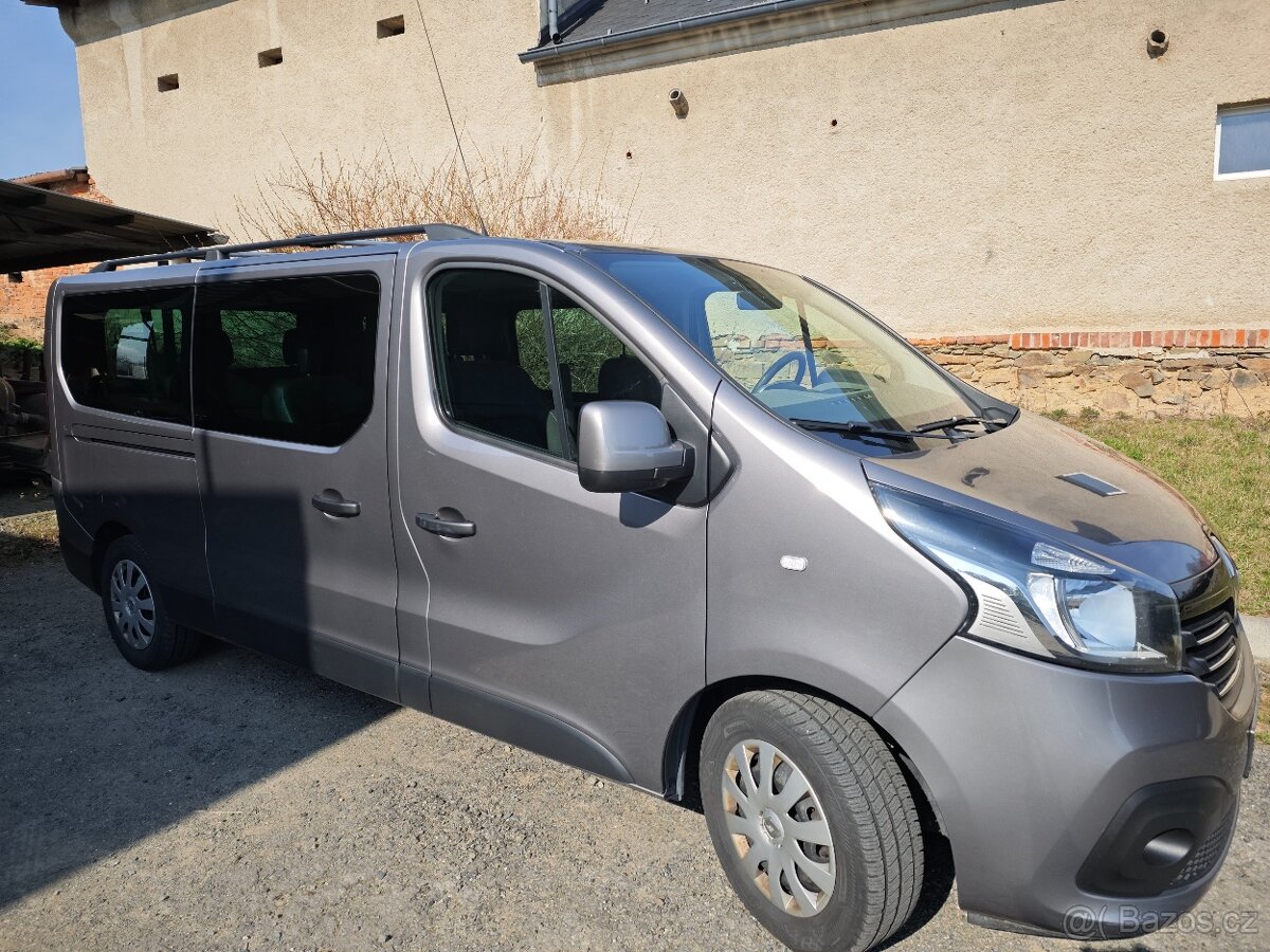 Renault Trafic - 2