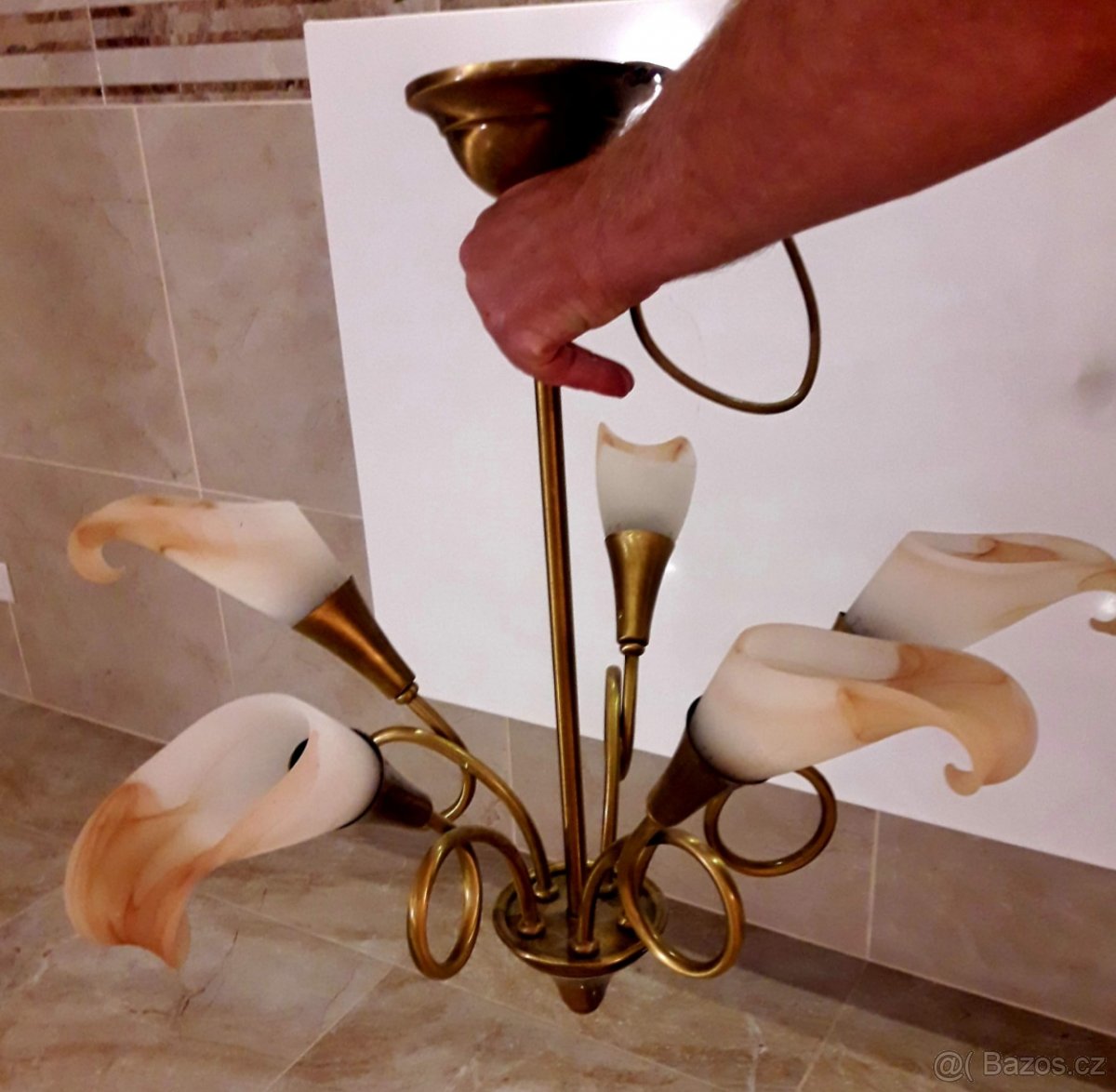 MĚDĚNÝ LUSTR SE SKLEM - 2