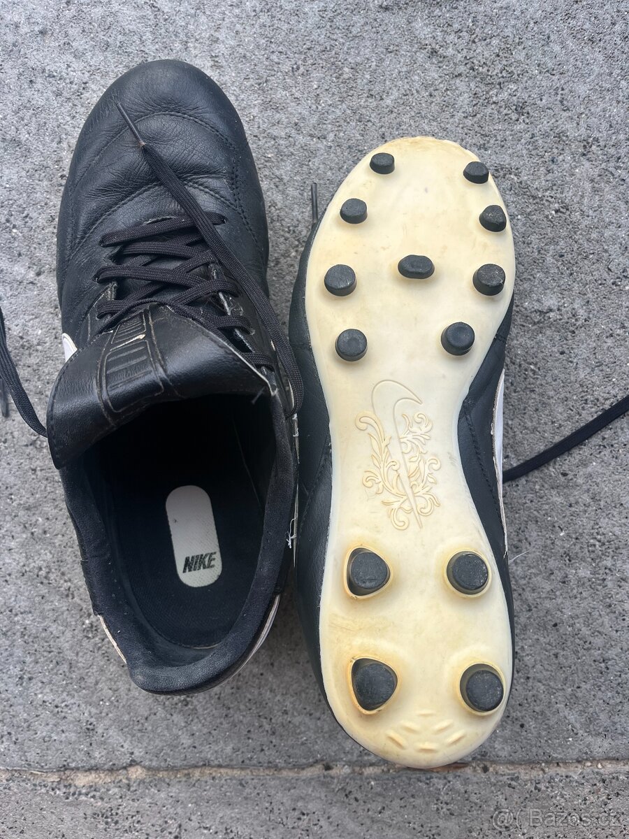 Kopačky NIKE 300kč - 2