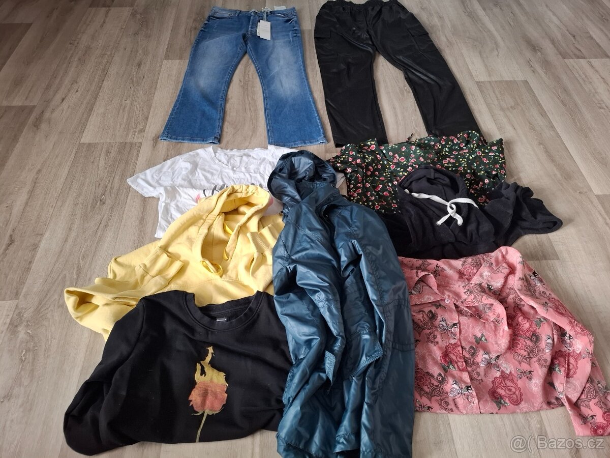 Balík 9 ks dámského M - 2