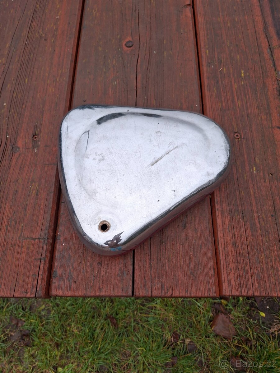 kastlík pérák - 2