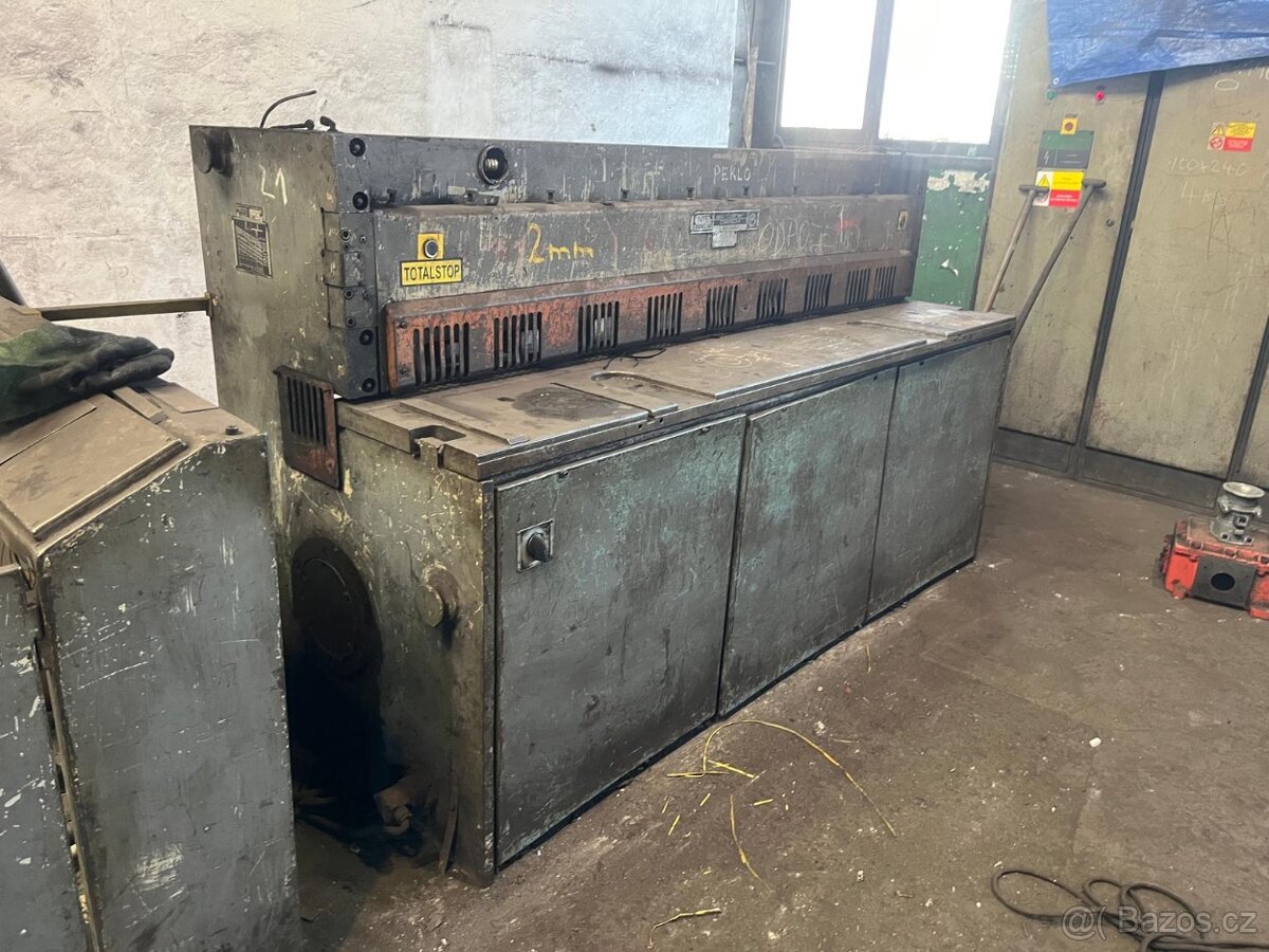 Tabulové nůžky NTE 2000/2,5B - 2