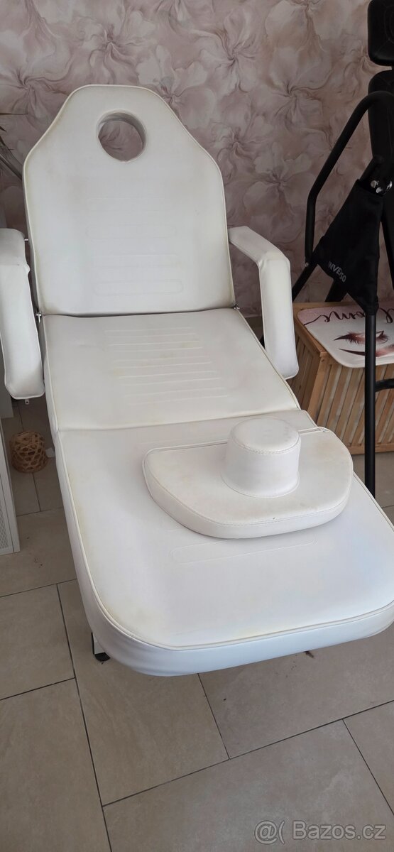 Kosmetické lehátko - 2