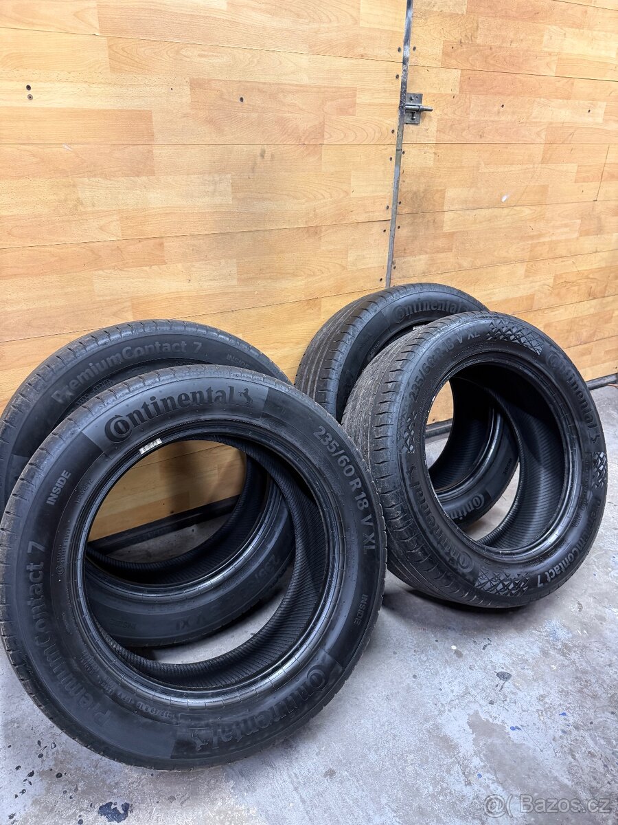 Letní pneu 235/60/18 - 2