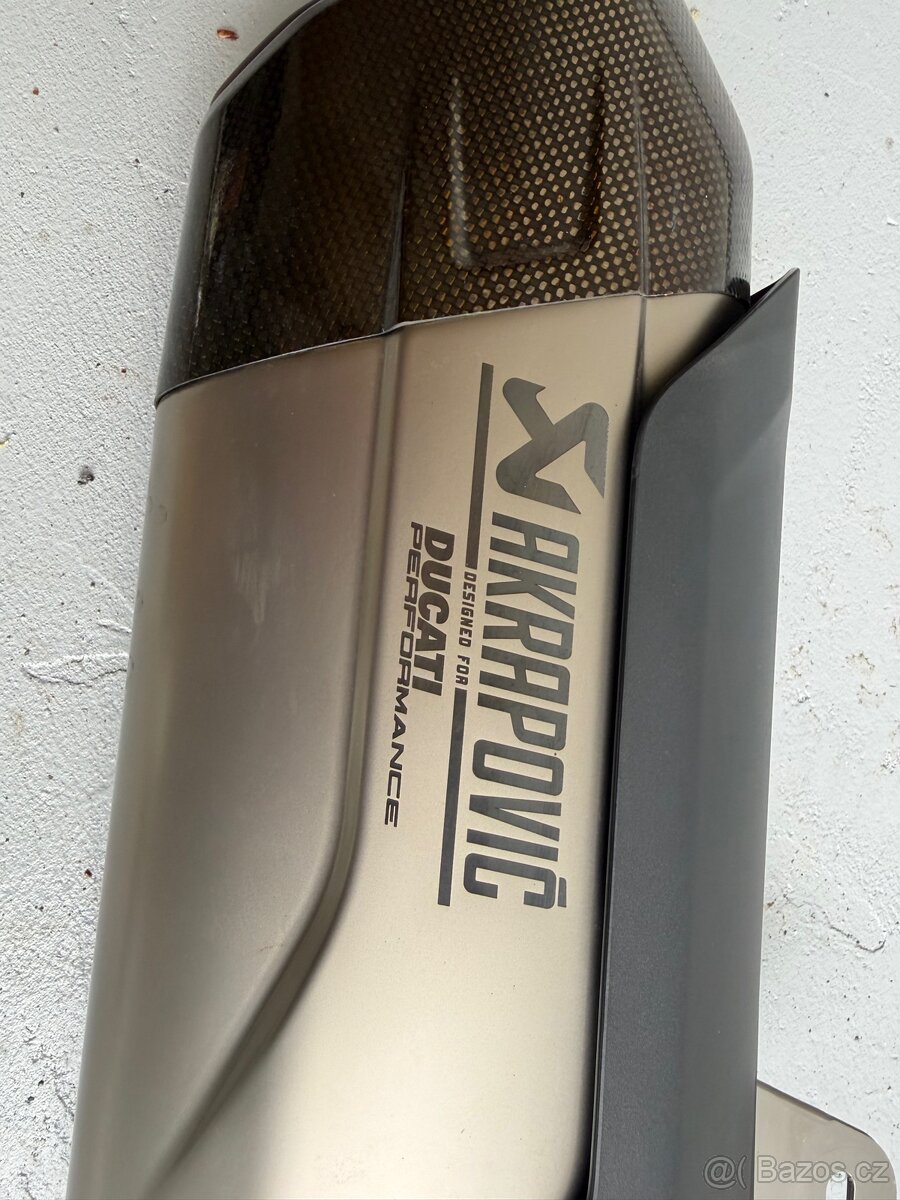 Vyfuk multistrada V4S Akrapovič - 2