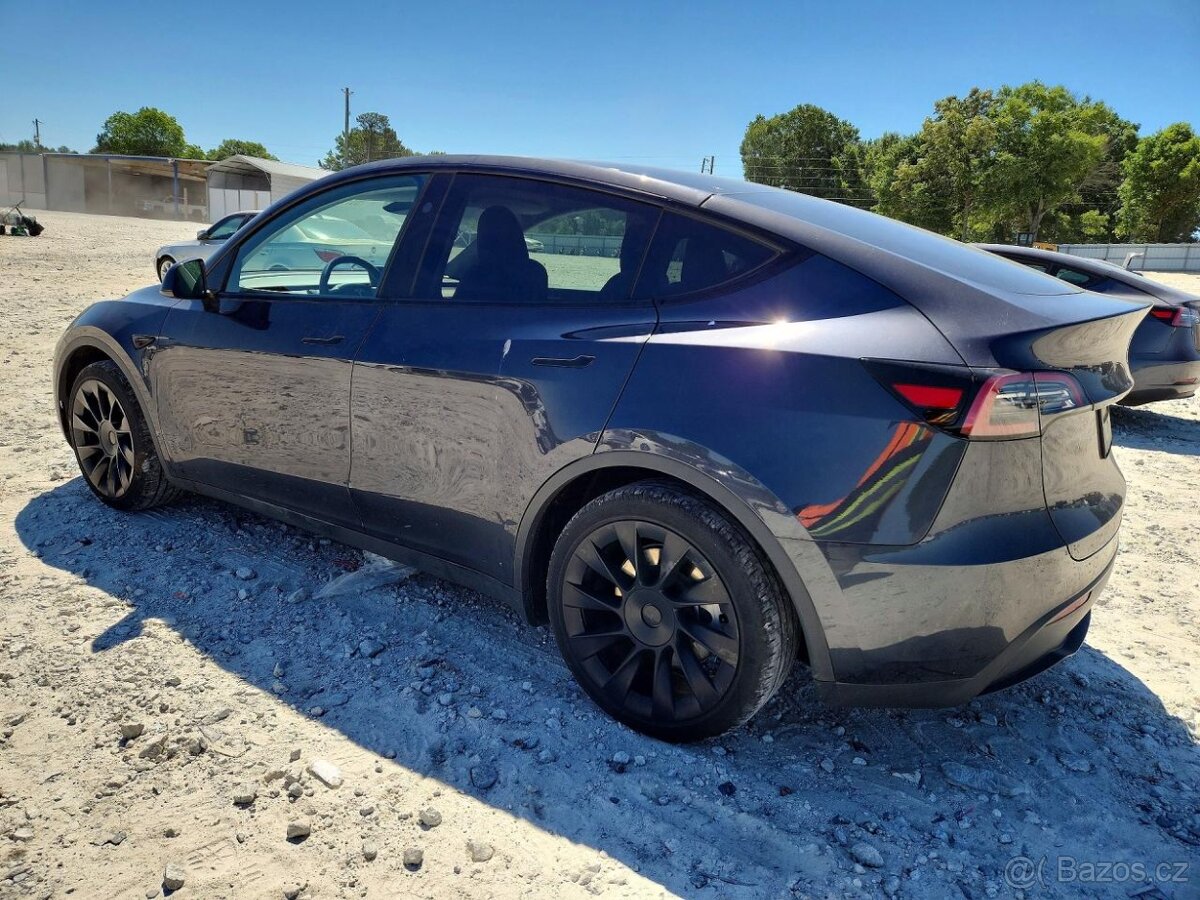 2024 TESLA MODEL Y - 2