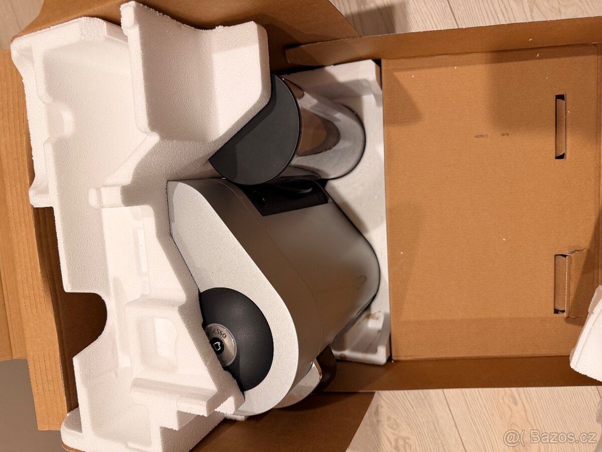 Nespresso Vertuo Plus (De’Longhi) – kapslový kávovar - 2