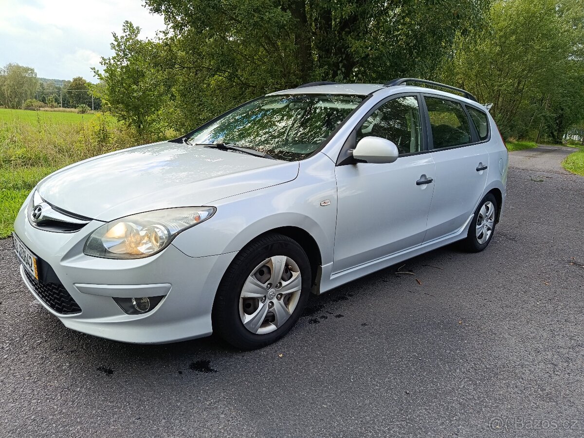 Hyundai i30 CW 1.6 CRDi - 2