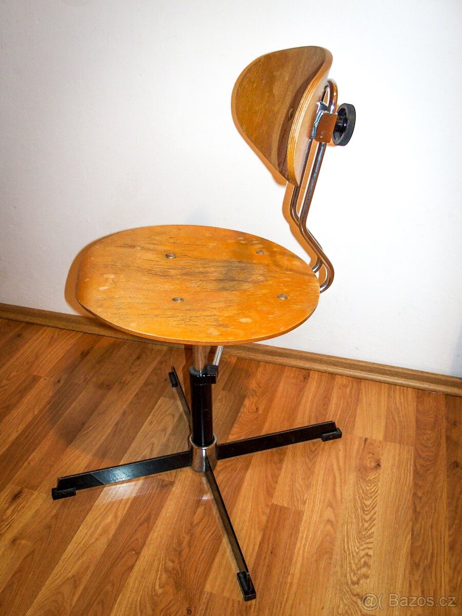 Kancelářská židle dřevěná - 2