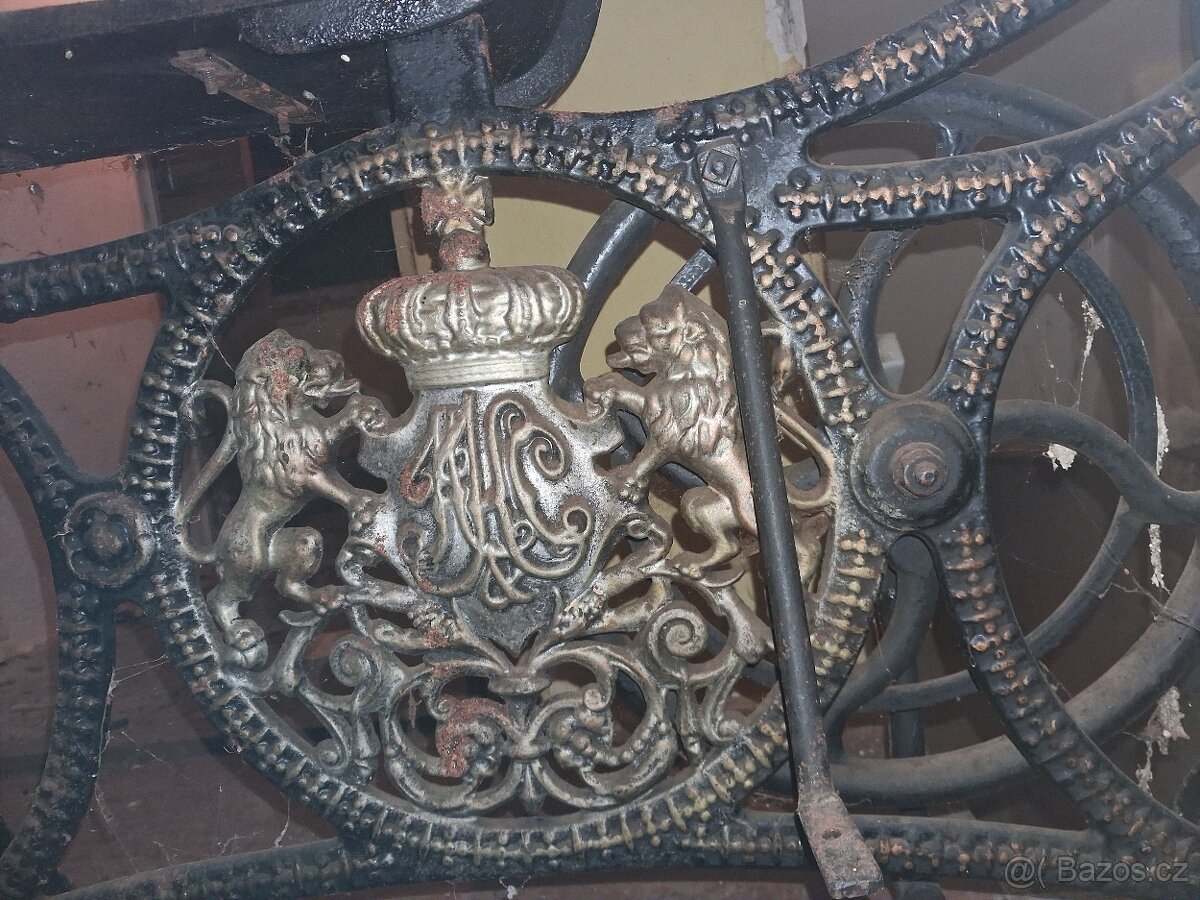 Starožitný ševcovský šicí stroj na kůži - 2