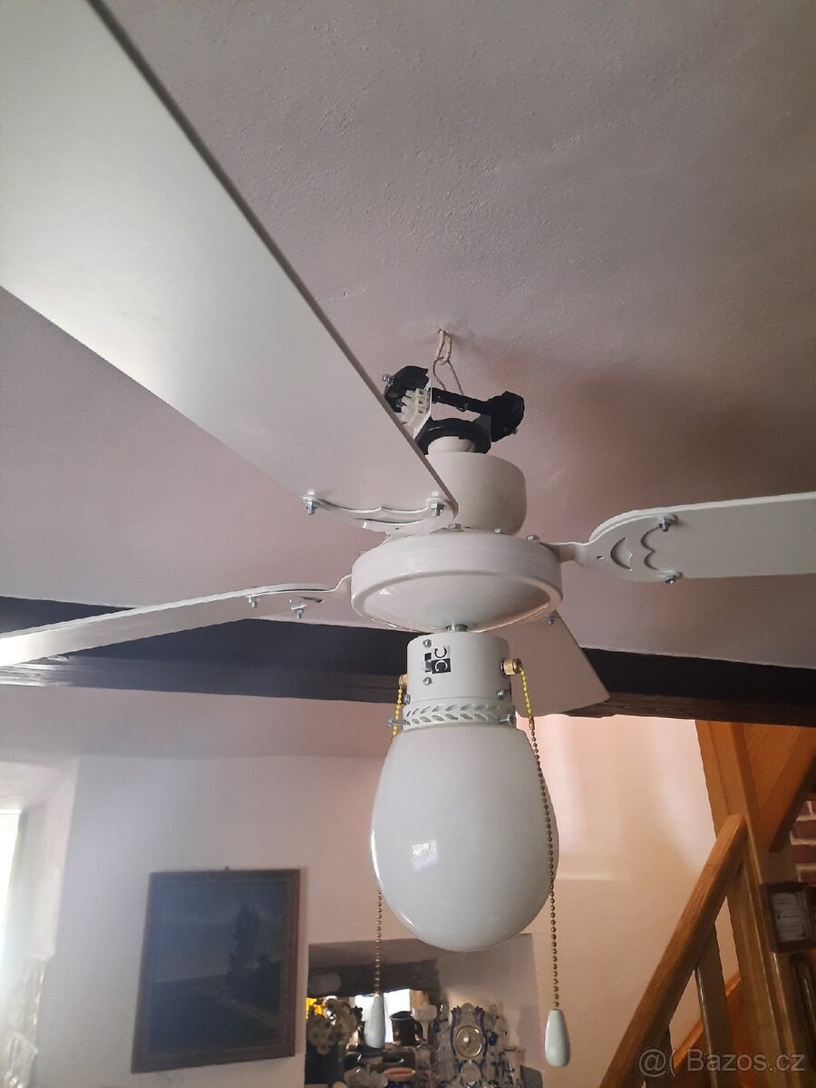 Madeira Stropní ventilátor se světlem 107cm Nový - 2