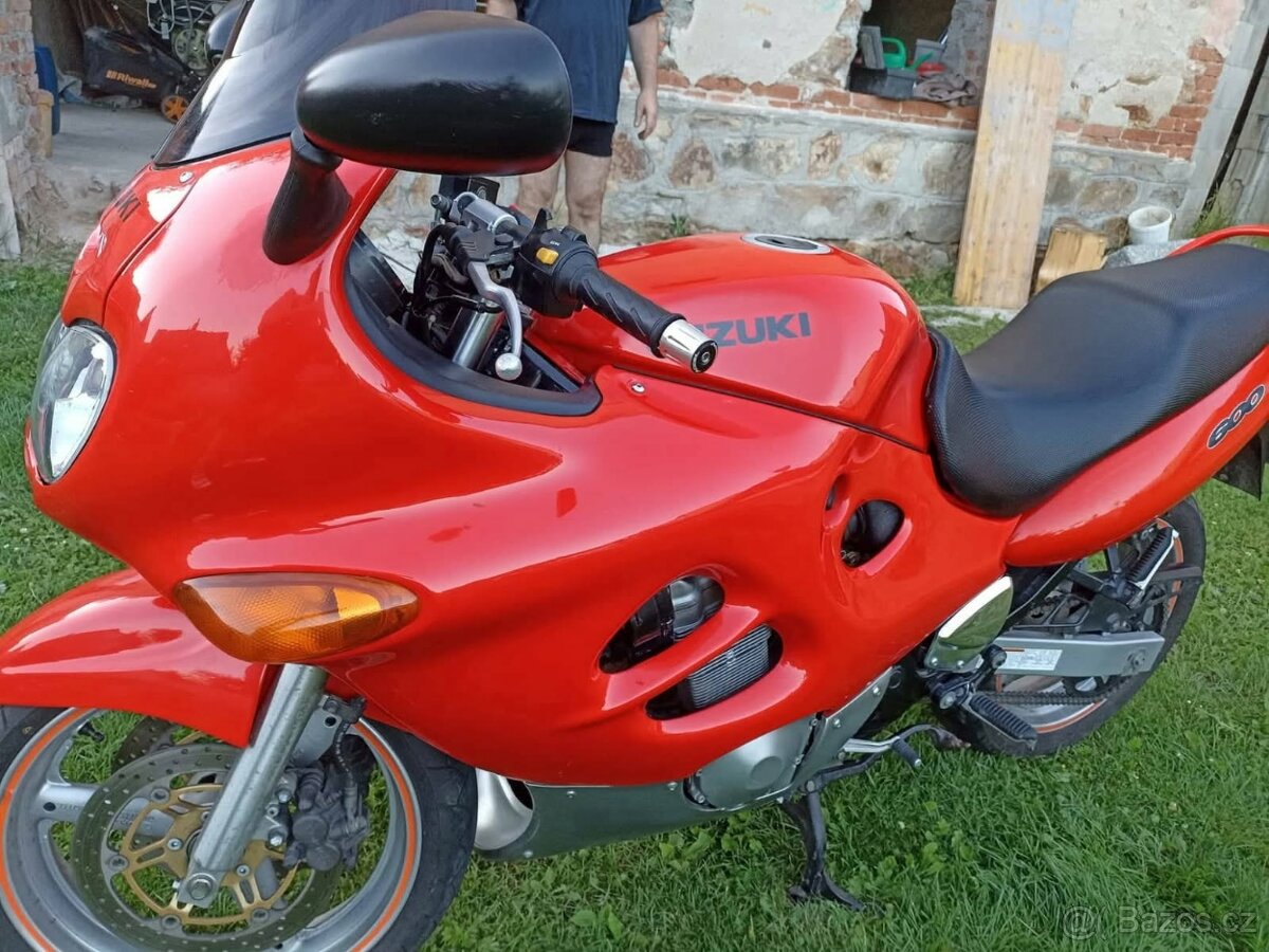 Suzuki 600 F GSX - 2