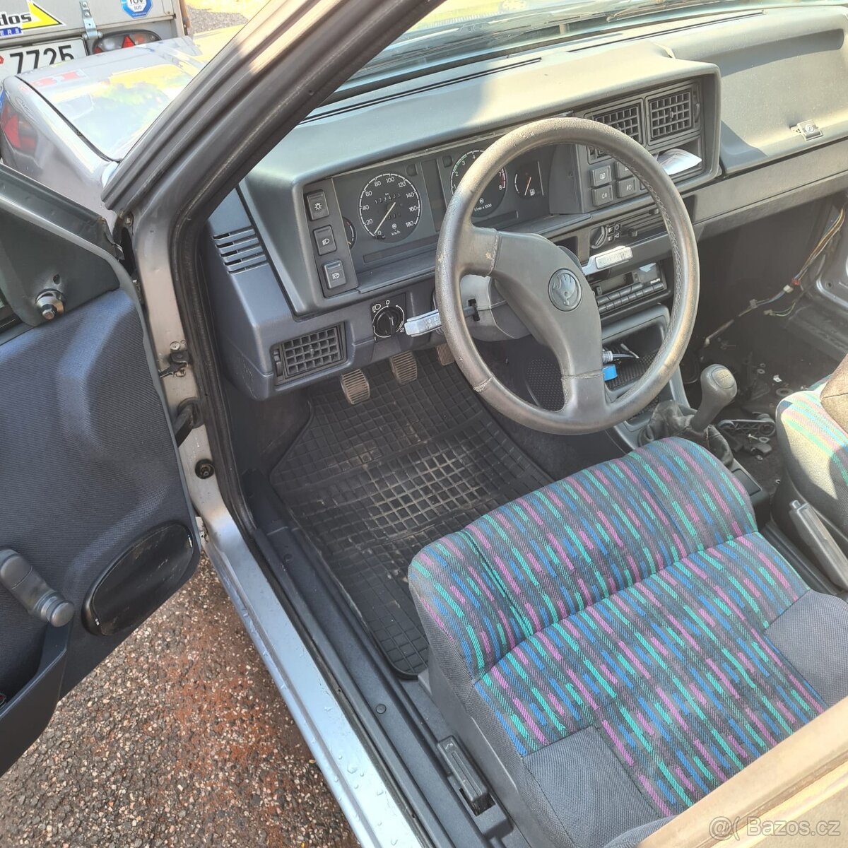 Škoda favorit silver line 1,3 50 kW. r.v 1994 - 2