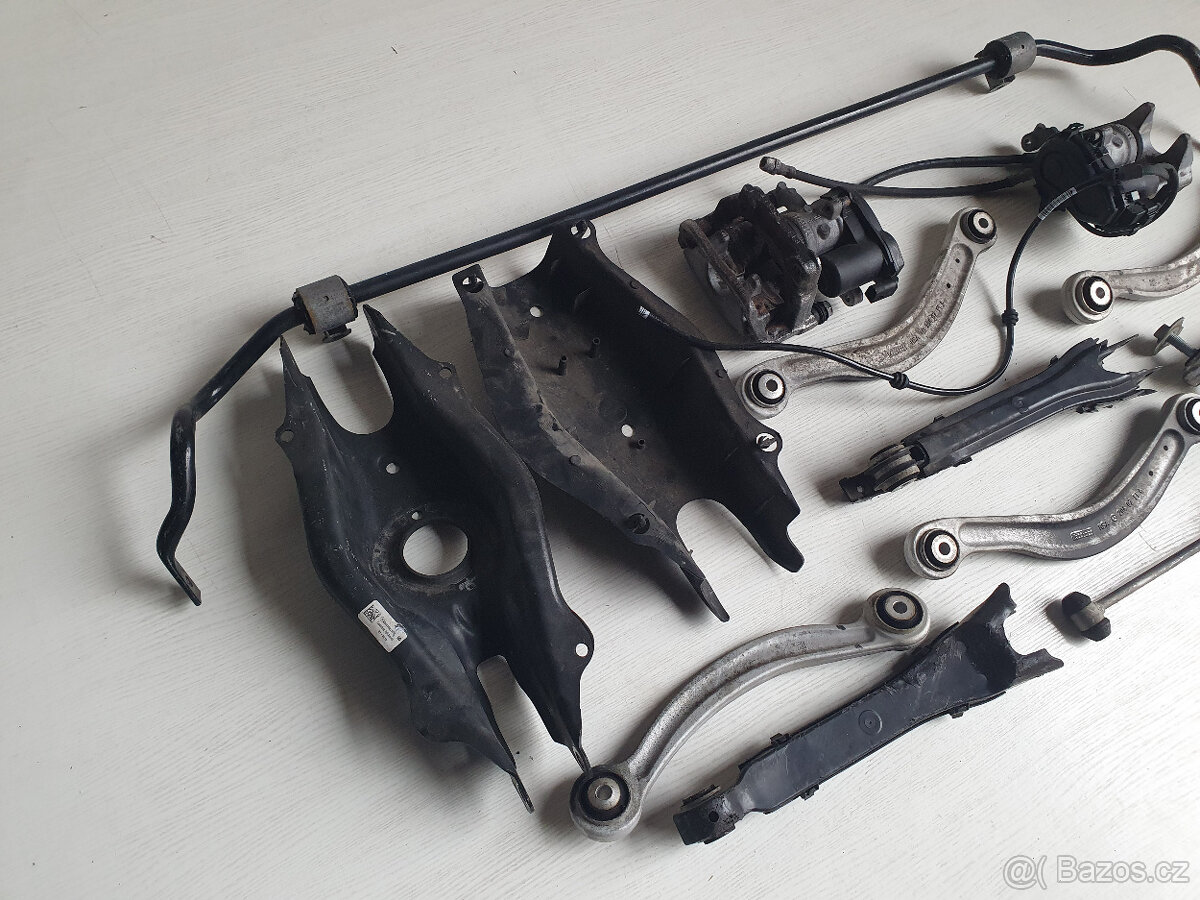 Mercedes Benz E KLASSE W213 zadní náprava, rameno, brzdič - 2