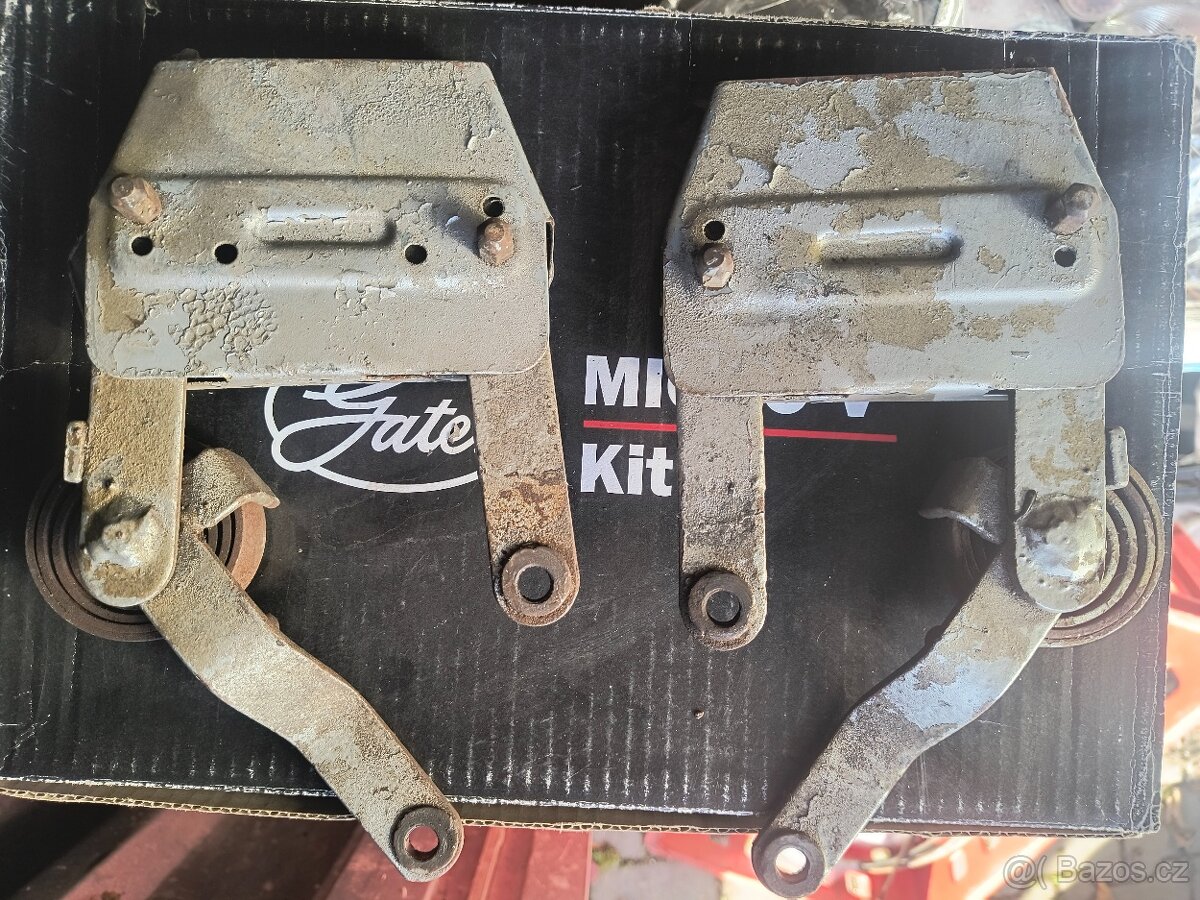 Tatra 603 panty kapoty kufru - 2