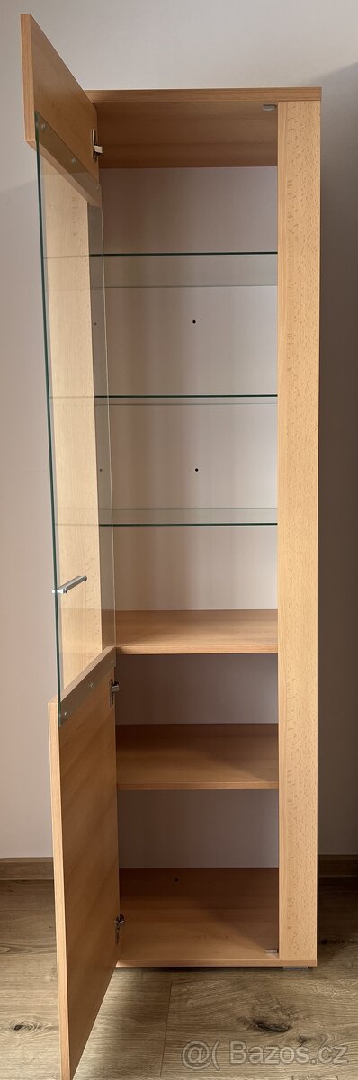 Prosklená skříň ADEL - 2