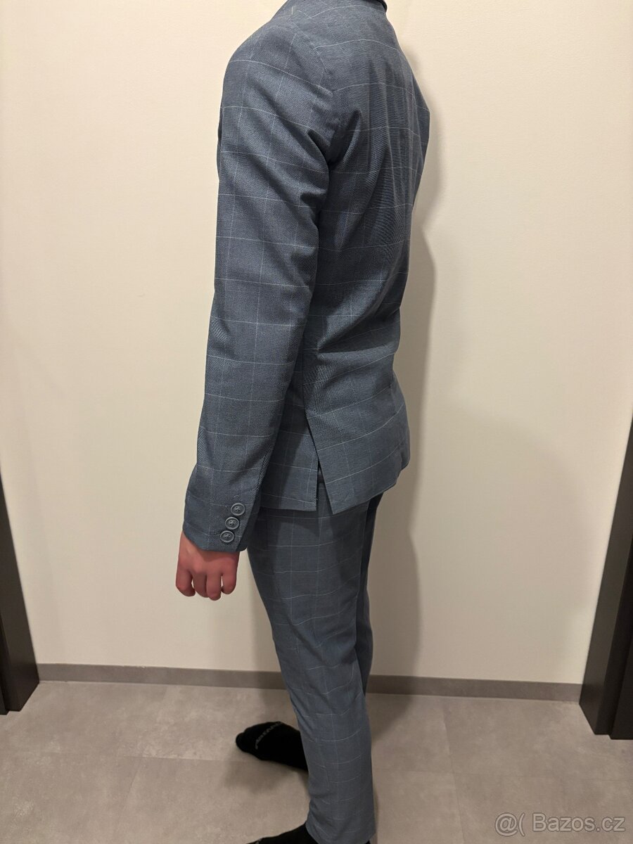 Chlapecký oblek RESERVED - 2