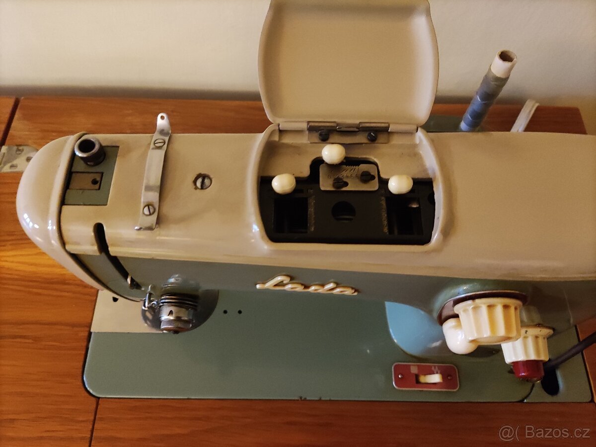 Šicí stroj LADA zdarma - 2