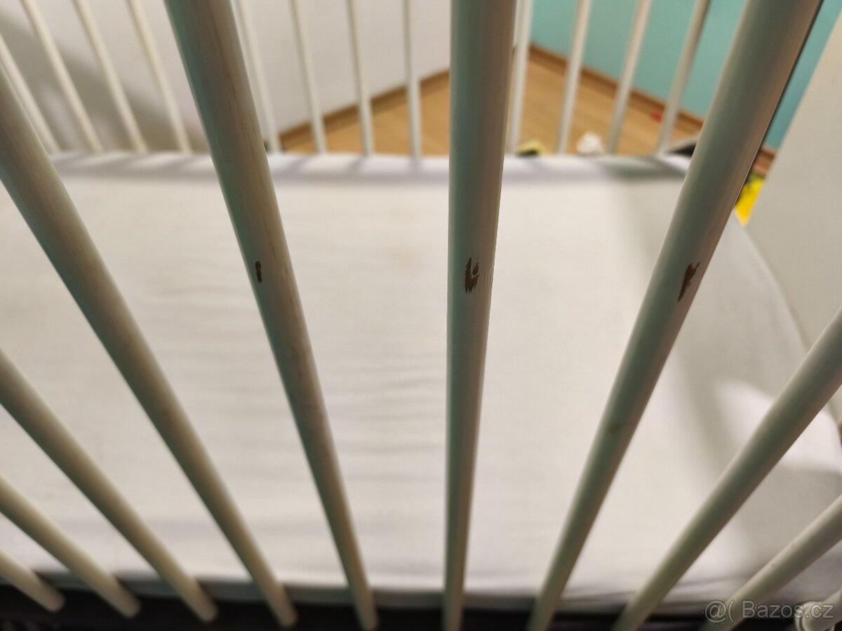 Dětská postýlka s matrací - 2