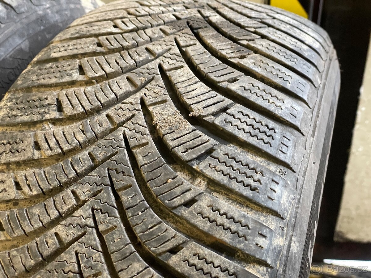 Zimni pneu 205/65 r15 hankook - 2