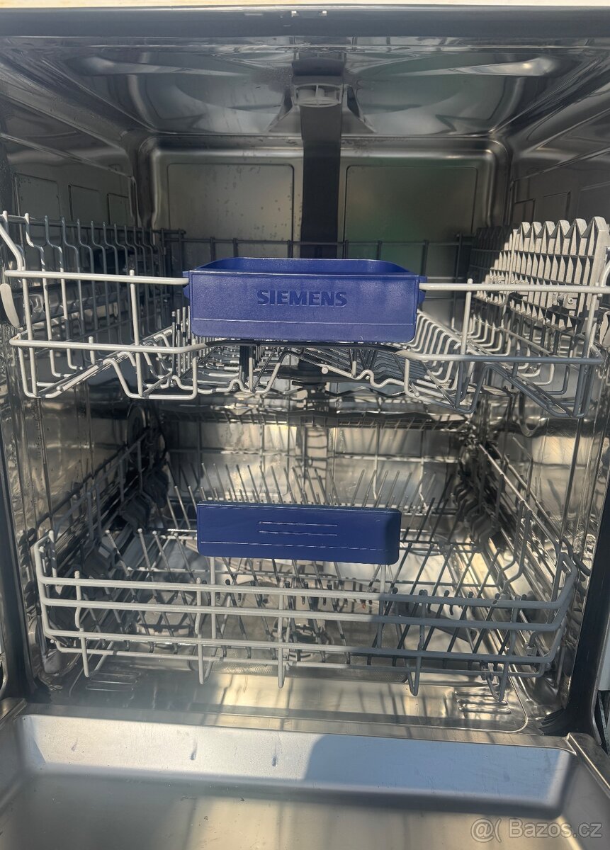 Siemens nerezová myčka 60cm - 2