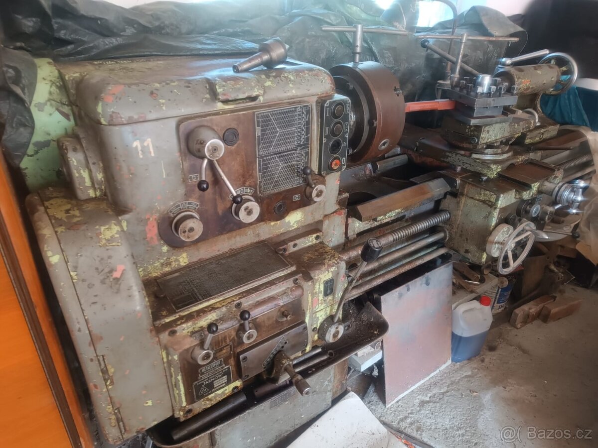 Soustruh na kov - 2
