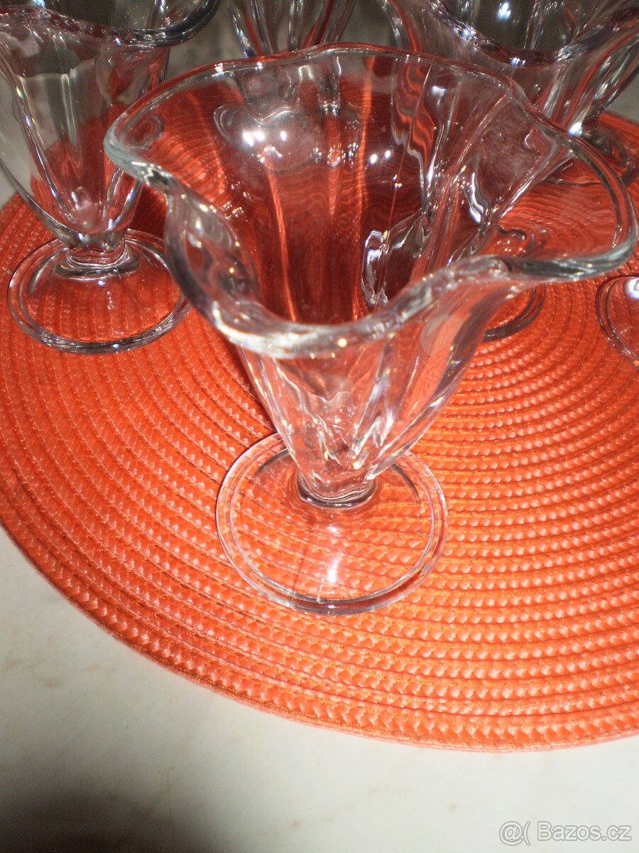 sklo - sklenice - na zmrzlinové poháry ++nové++ 6ks - 2