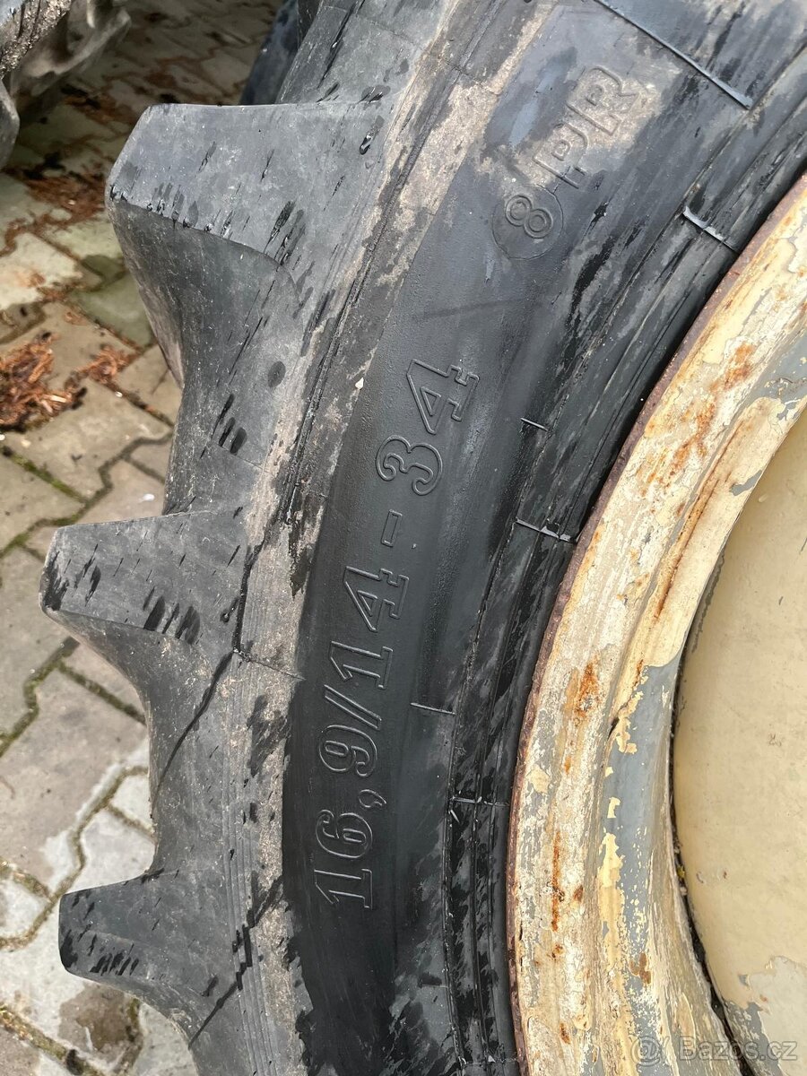 Zamluveno do neděle....Kola Zetor 16,9/14-34 - 2