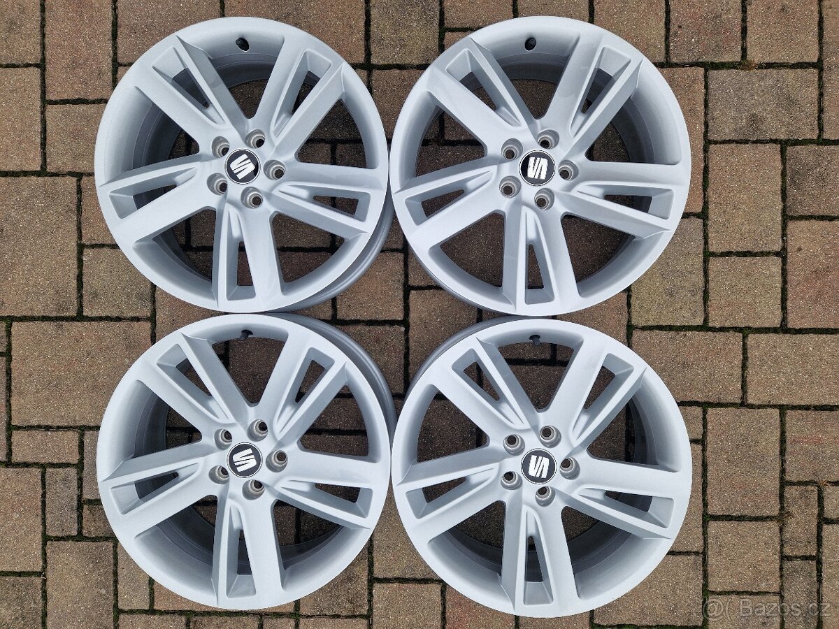 SEAT - SADA 4 ORIGINÁLNÍCH HLINÍKOVÝCH DISKŮ 6,5JX17H2 ET48 - 2