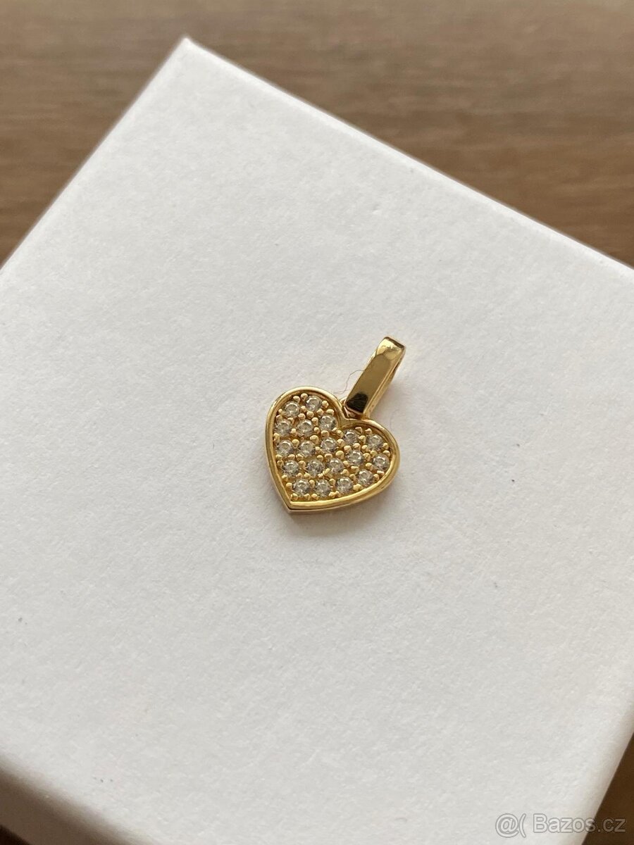 Zlatý přívěsek - 2