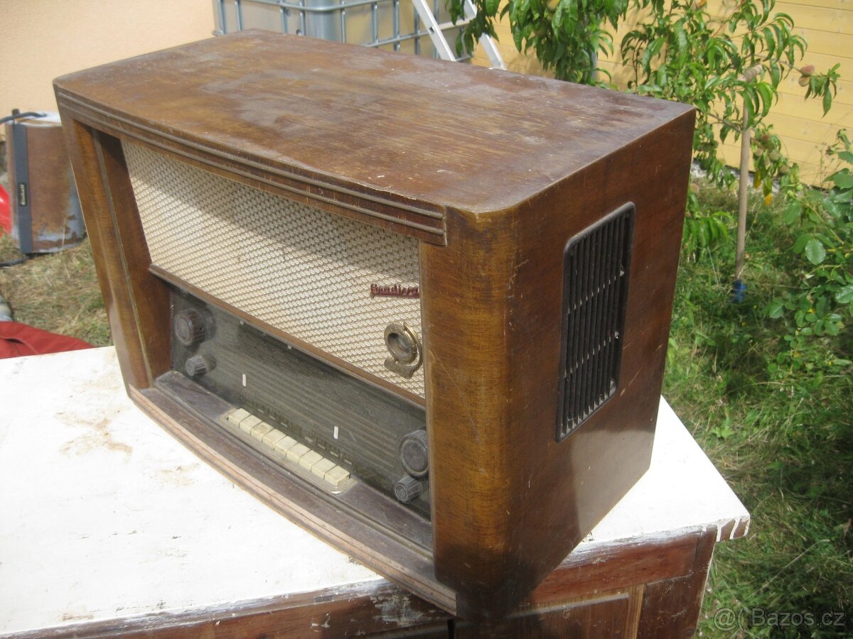 rádio RFT Stradivari 11E91-3D - 2.kus 1200kč - 2