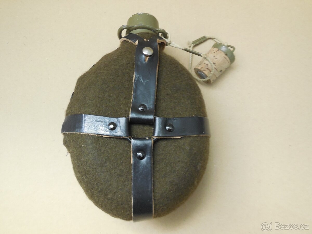 Vojenská polní láhev - 2