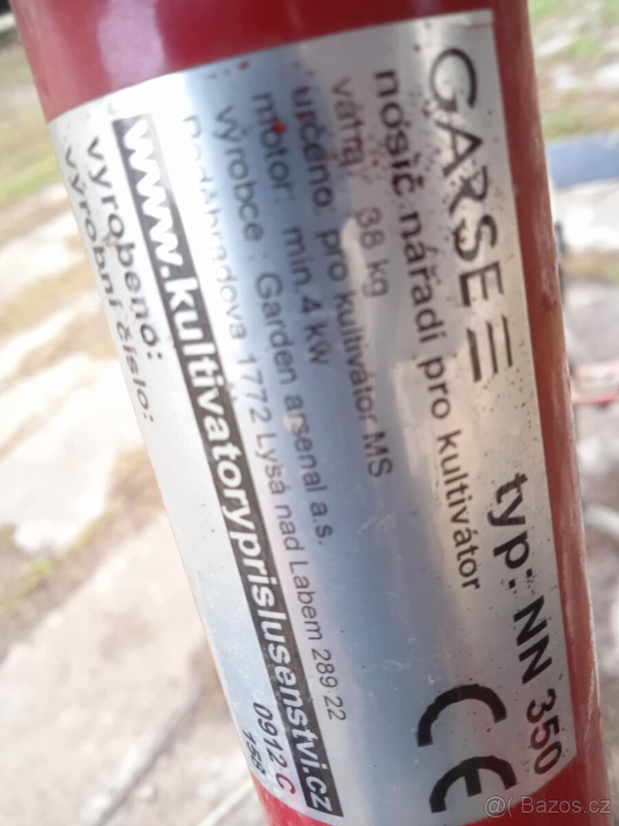 nosič nářádí - 2