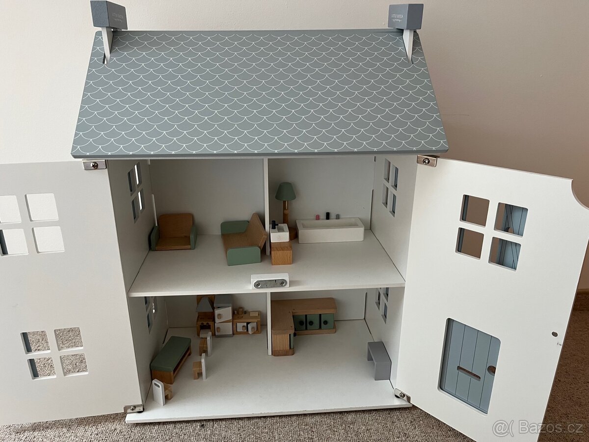 Domek pro panenky i s vybavením - 2