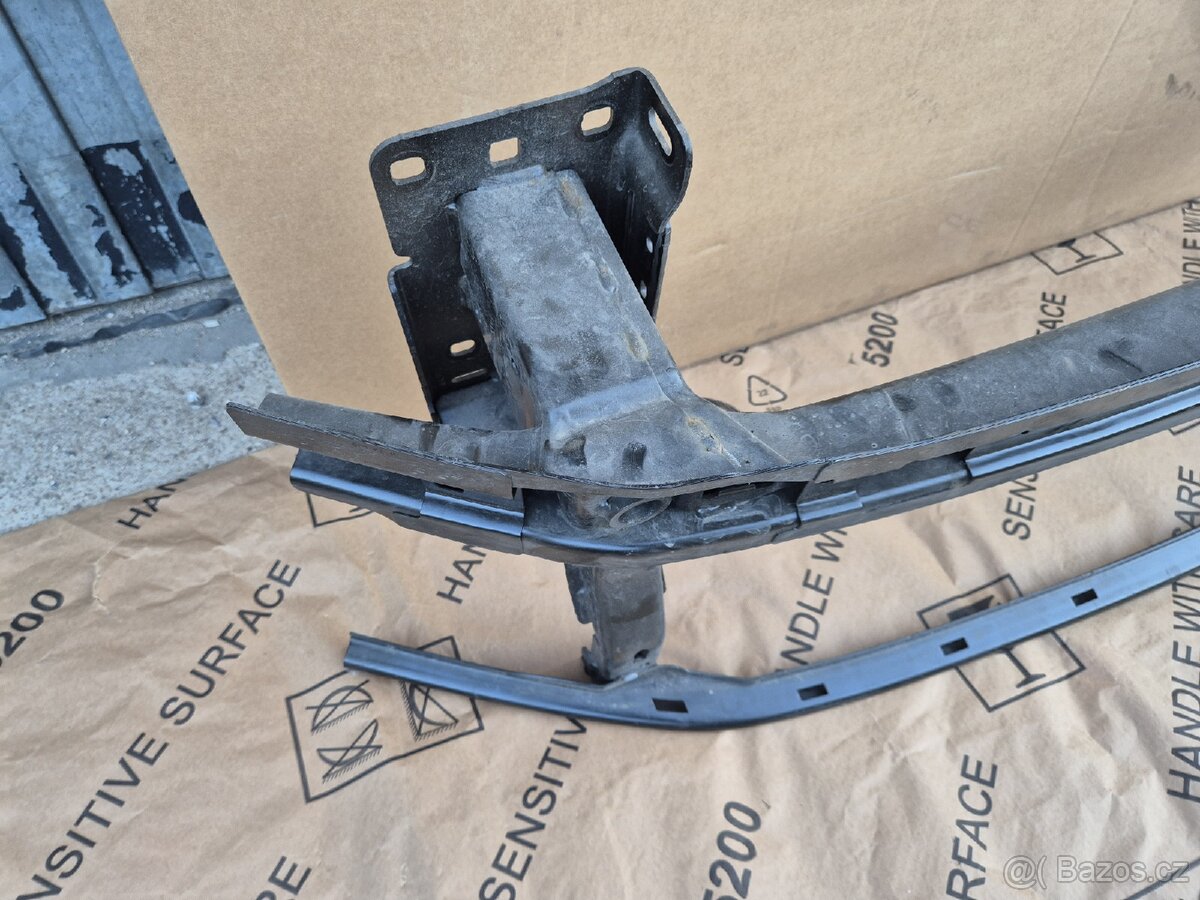 Vystuha pod přední nárazník Vw Taigo. - 2