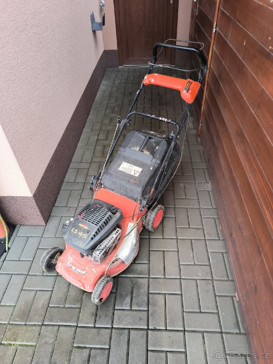 3x Benzínová sekačka na trávu - 2