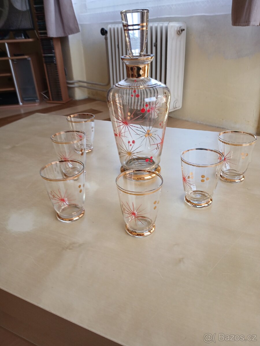 Sada skleniček s karafou - 2