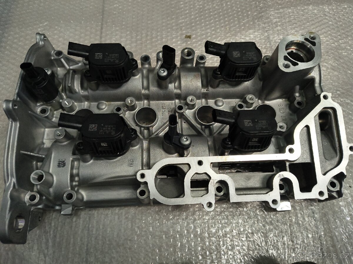 Klika motoru 05e105101S vačky a víko hlavy válců 05E469K - 2