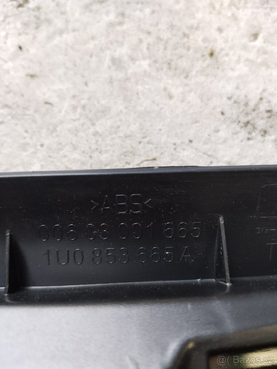 Škoda Octavia l přední maska - 2