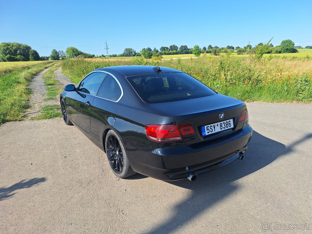 BMW 335i e92, automat, zadokolka, R19 - 2