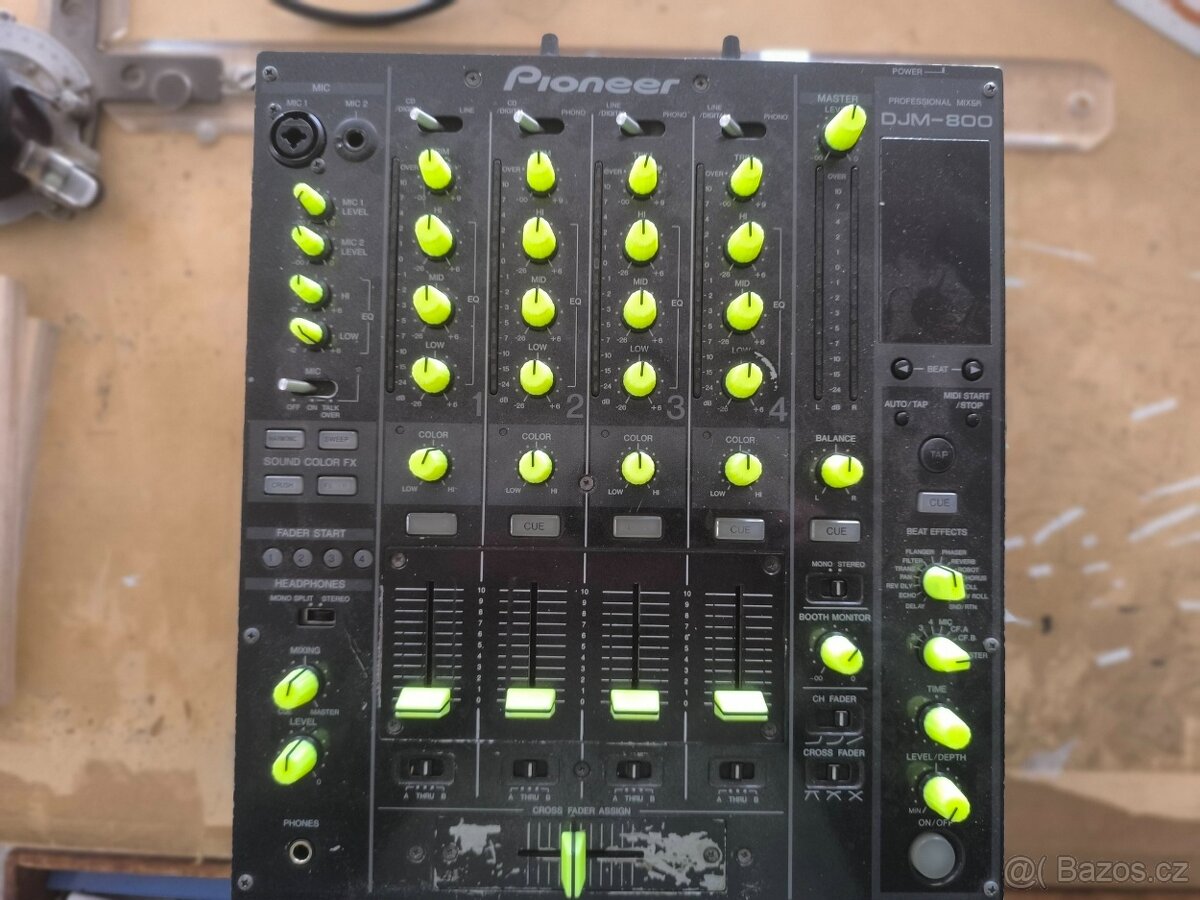 mix Pioneer DJM-800 - 2