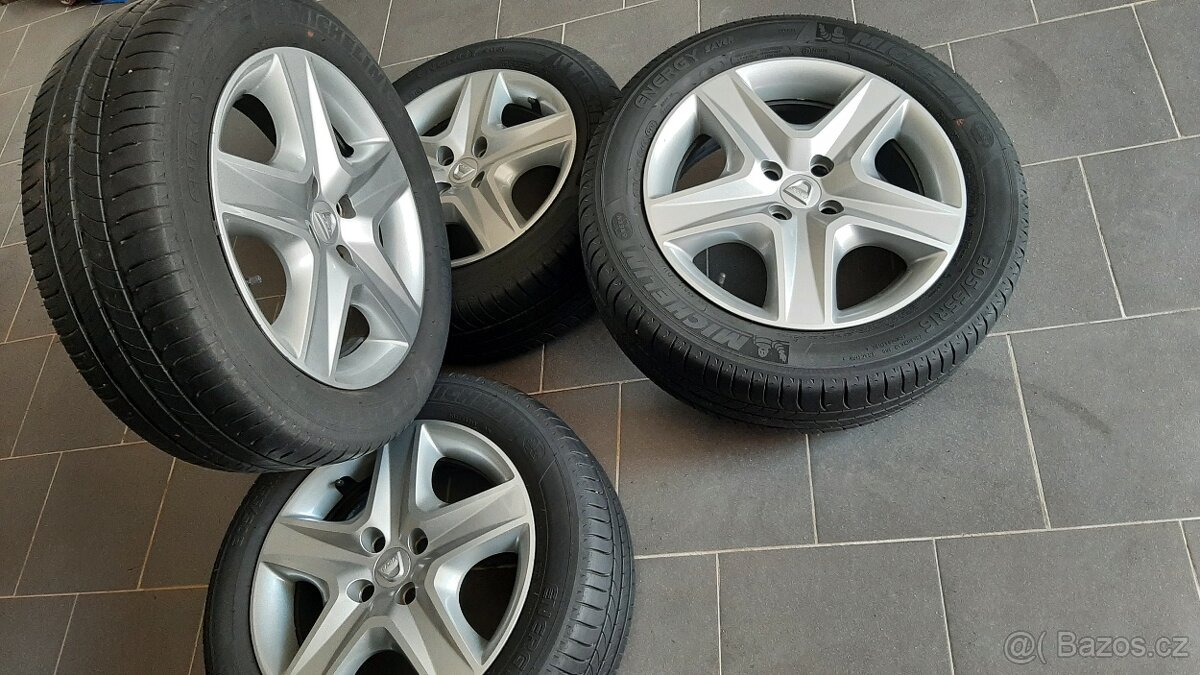 Disky-pneumatiky Dacia Sandero 6Jx16 - 2