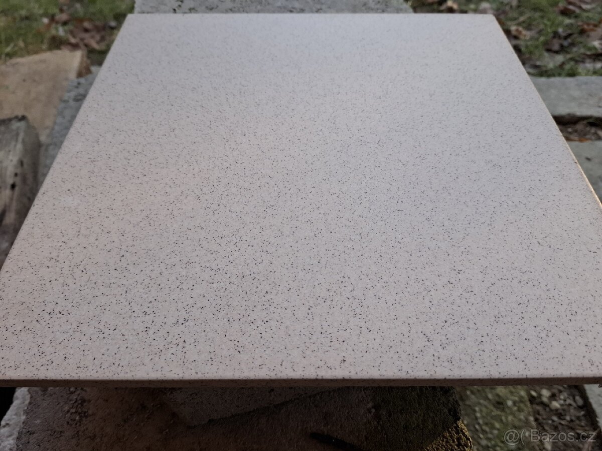 Dlažba 30x30 cm - 2