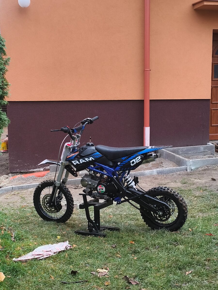 Pitbike 125ccm,4- takt, po výměně pístní sady ,super stav - 2