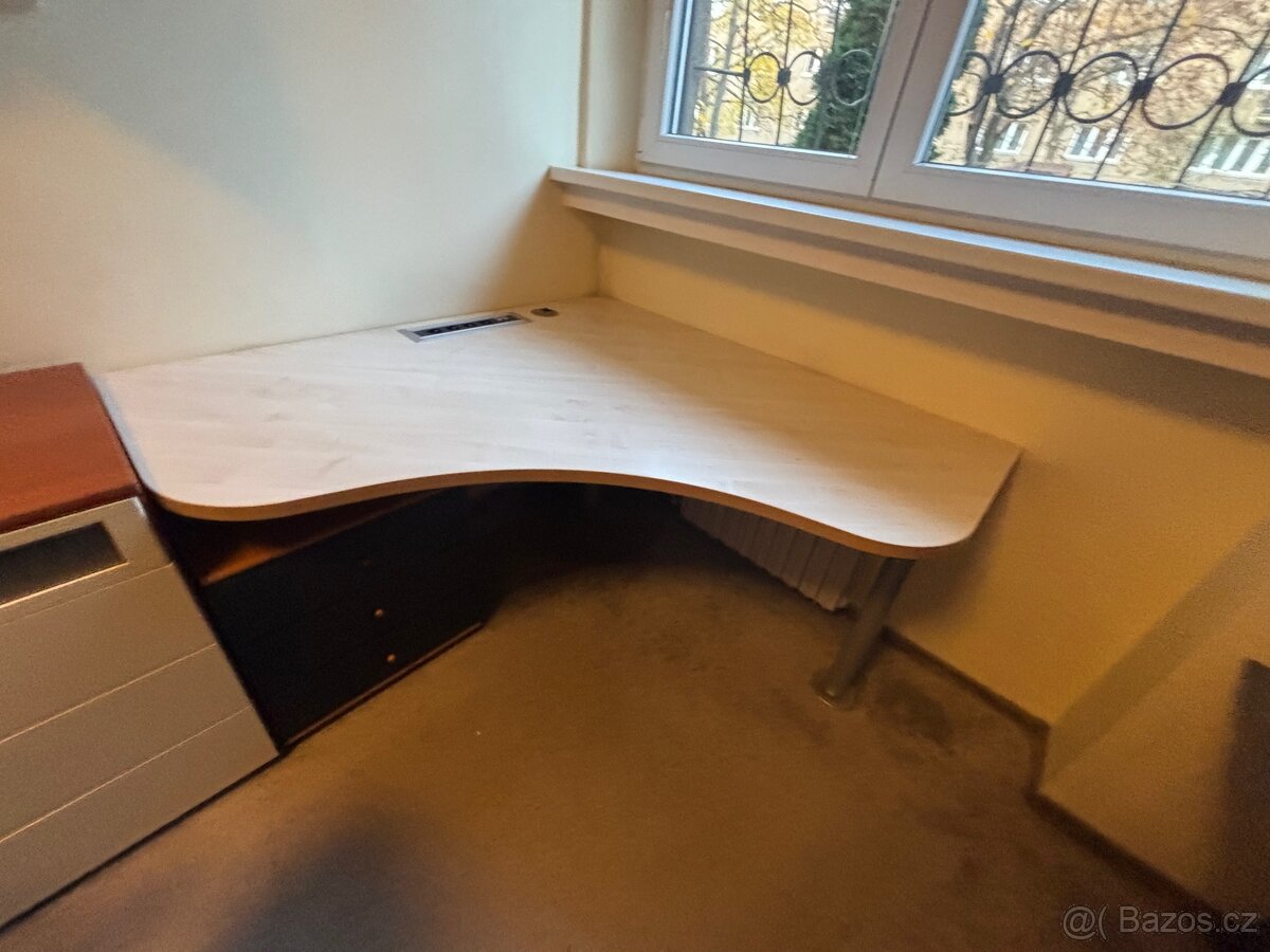 Rohový psací stůl včetně židle - 2