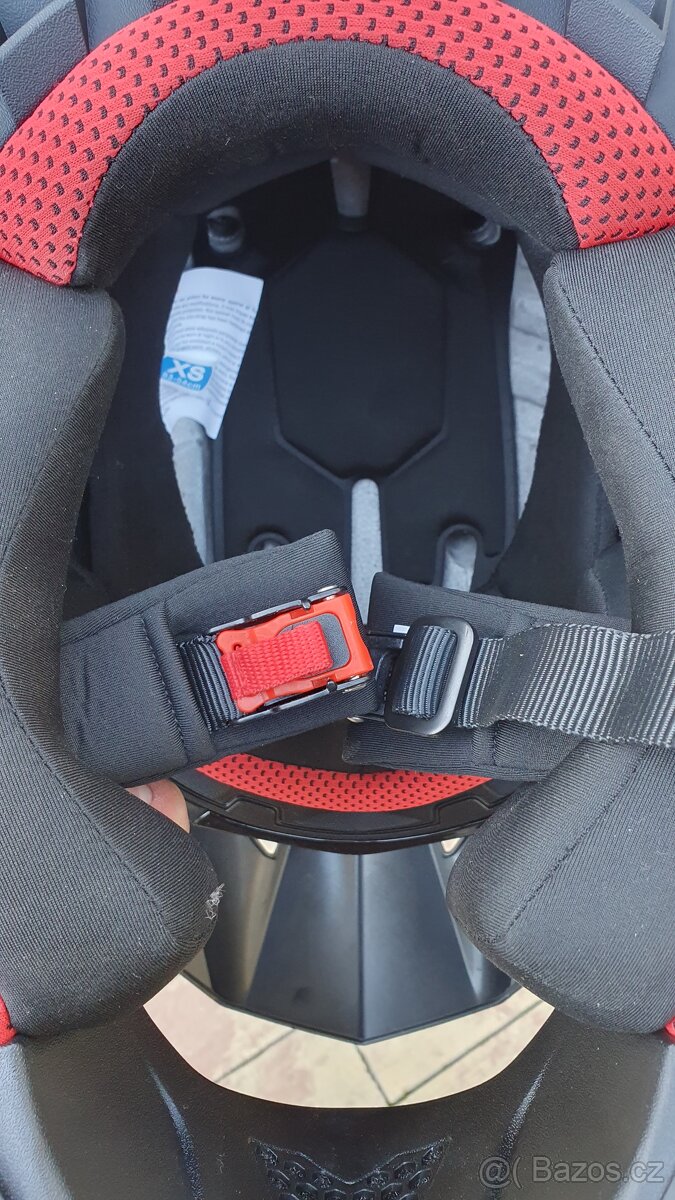 Úplně nová dětská helma - 2