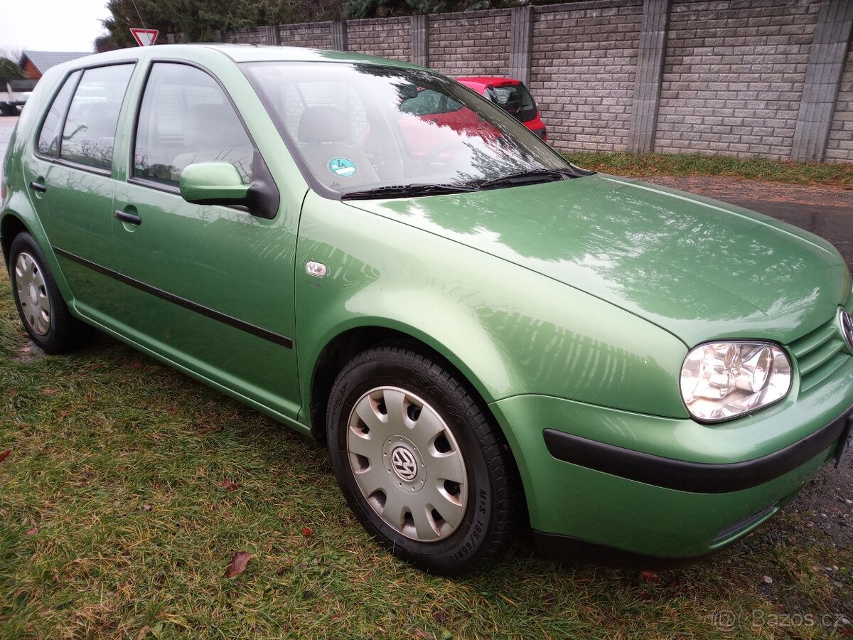 VW Golf 1,4 16V Nová STK - 2
